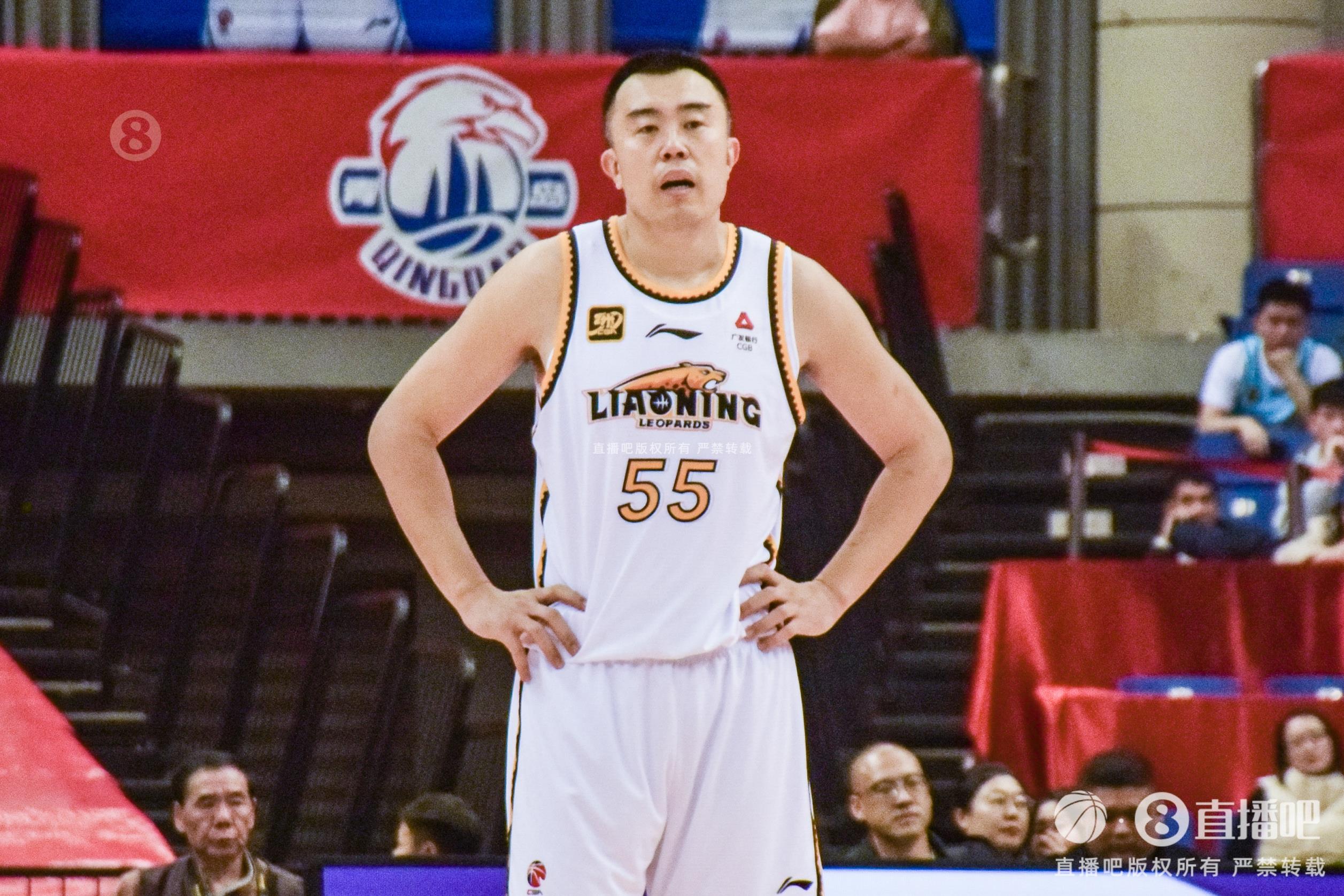 老將盡力了！韓德君7中4拿到14分12籃板3助攻